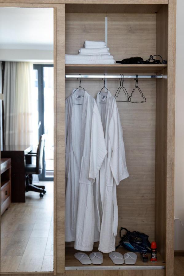 Coresi Rezidence & Suites Braşov Exteriör bild